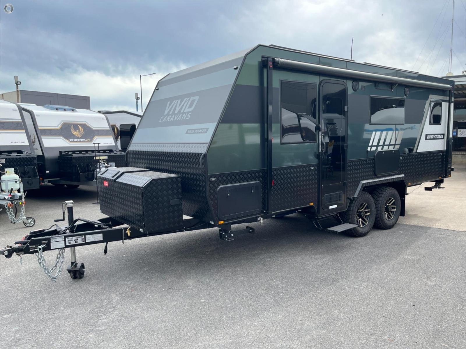 2026 Vivid Voyager 21' Large Ensuite