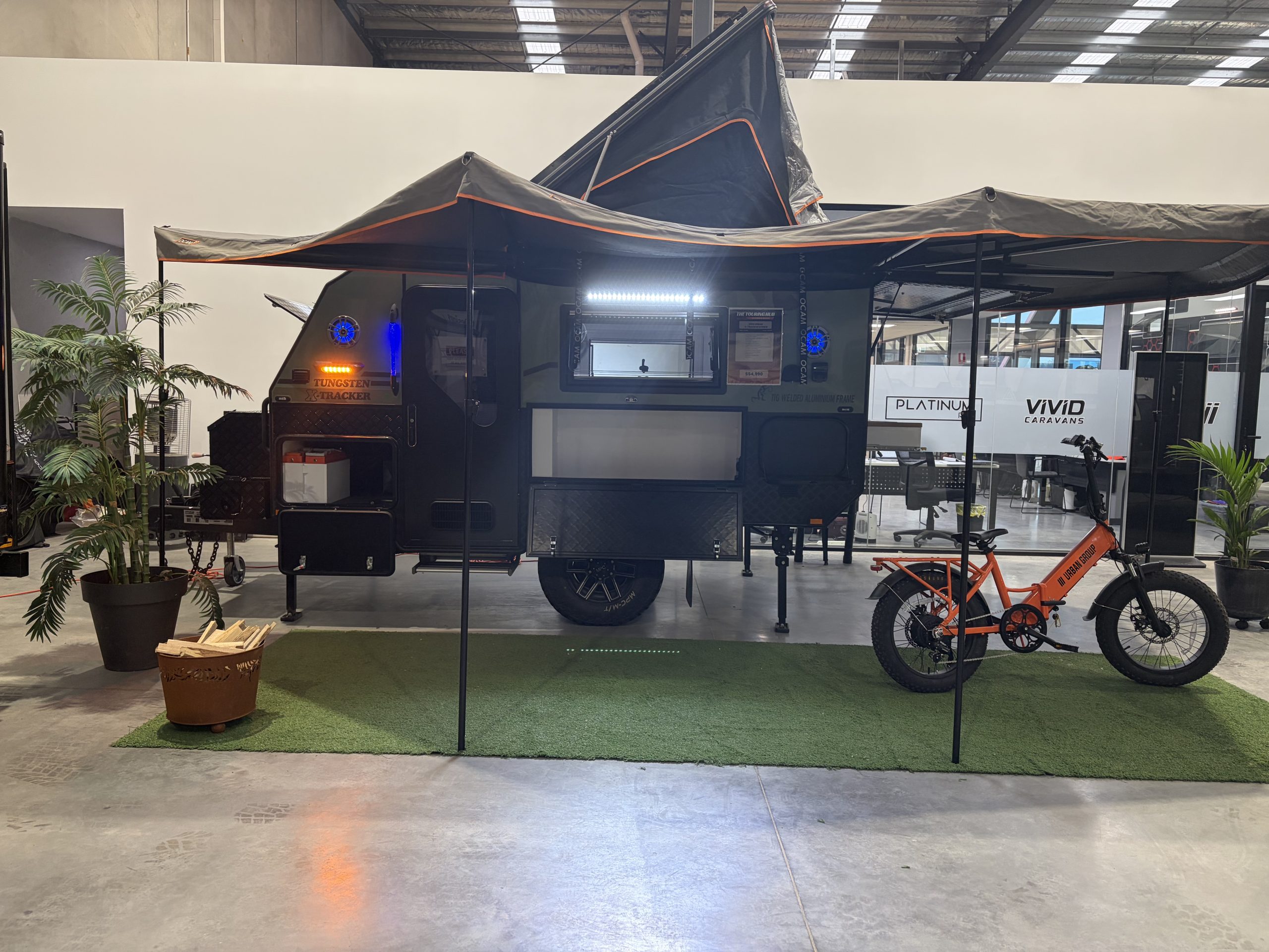 2023 Urban Caravans X-Tracker Off Road Hybrid