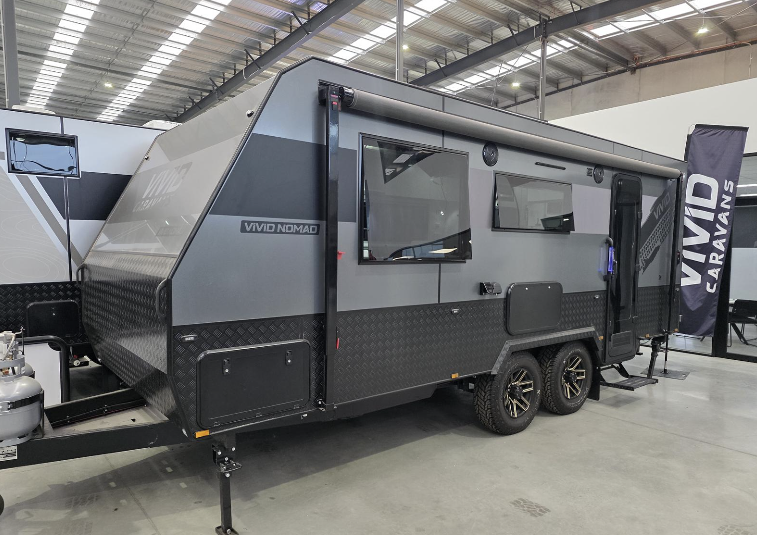 2025 Vivid Caravans Nomad 20' Club Couples