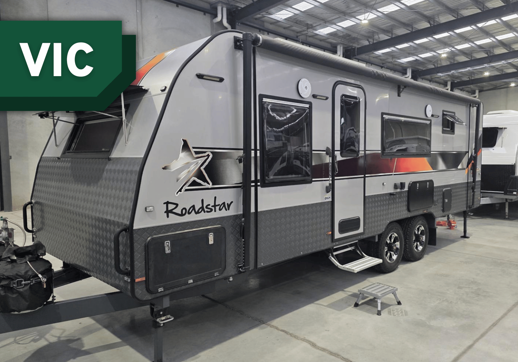 2019 Roadstar GT Sport 23′ Family 3 Bunk